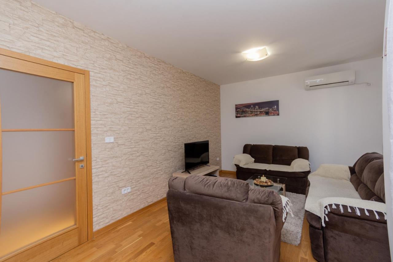 City Compass Apartment 2 Podgorica Exterior photo